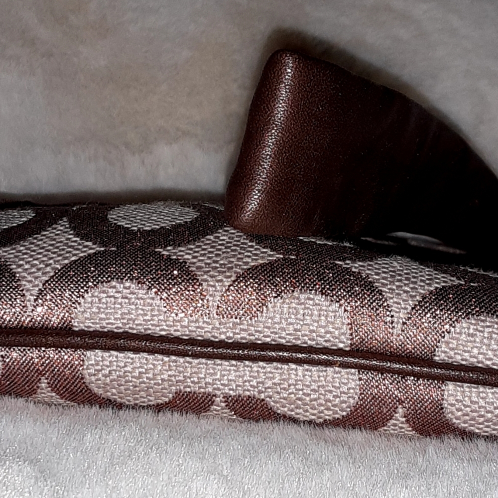 Coach wristlet - Picture 5 of 5